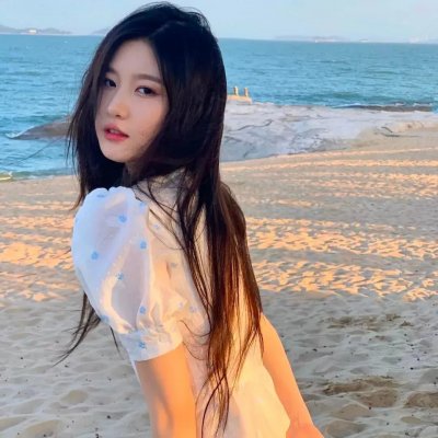纸板屋女孩